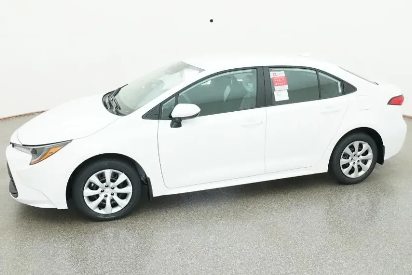2026 Toyota Corolla LE photo 1