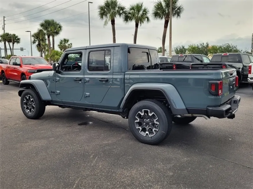 2025 Jeep Gladiator Sport S photo 1