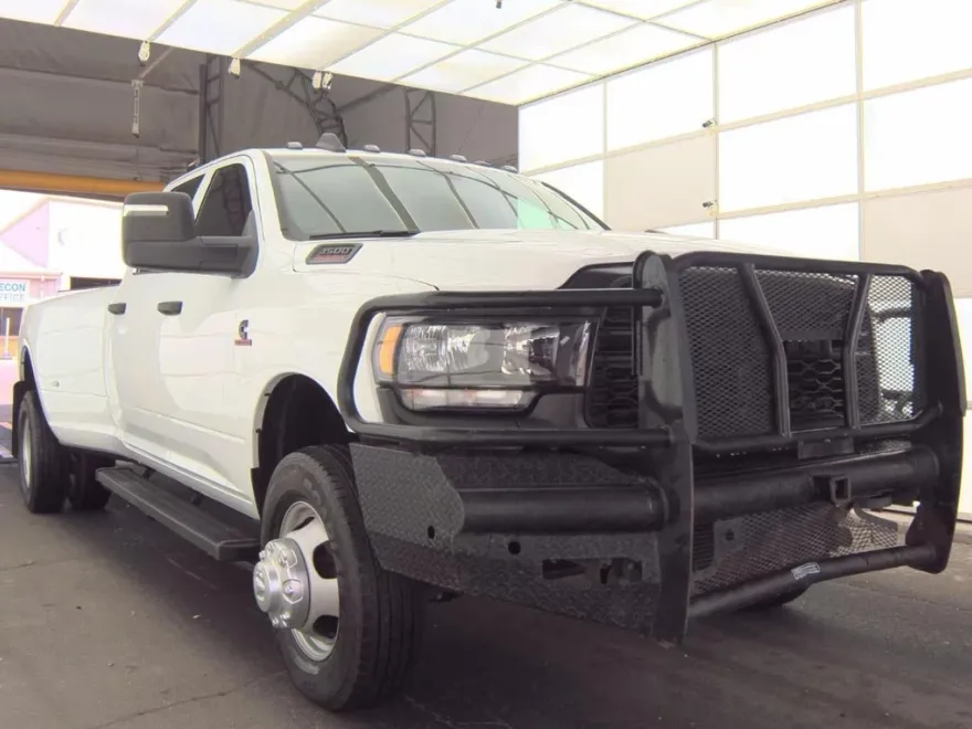 2024 Ram 3500 Tradesman photo 1