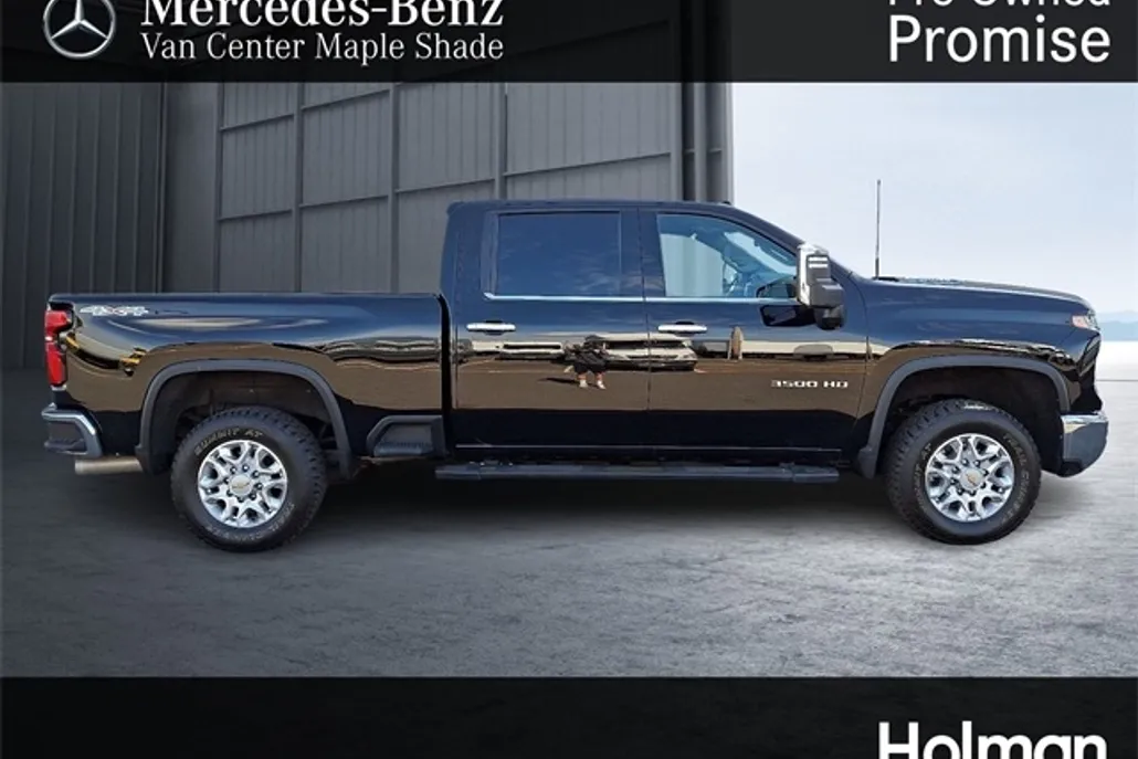 2024 Chevrolet Silverado 3500HD LTZ photo 1