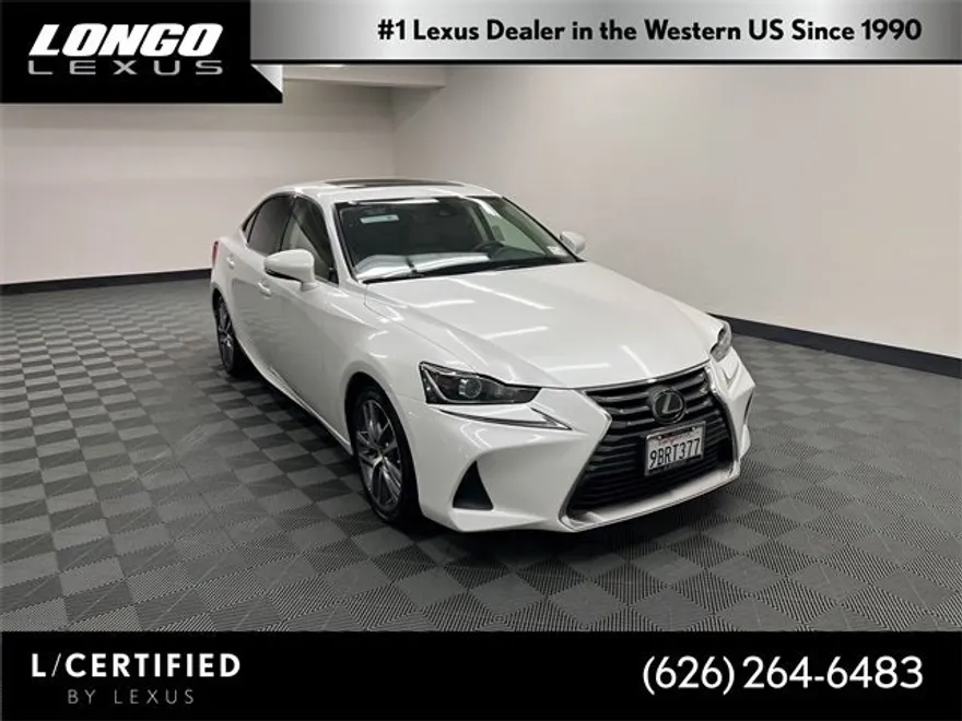 2019 Lexus IS 300 photo 1