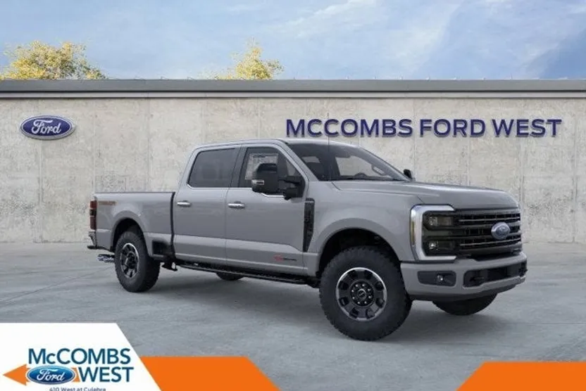 2025 Ford F-250 Platinum photo 1