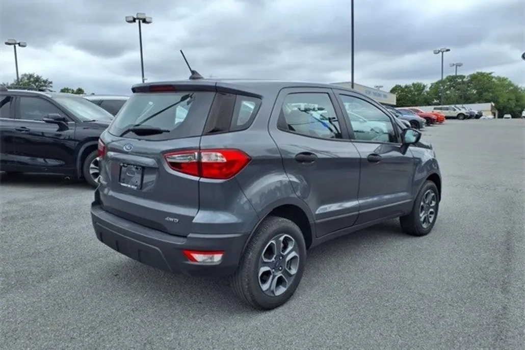 2020 Ford EcoSport S photo 1