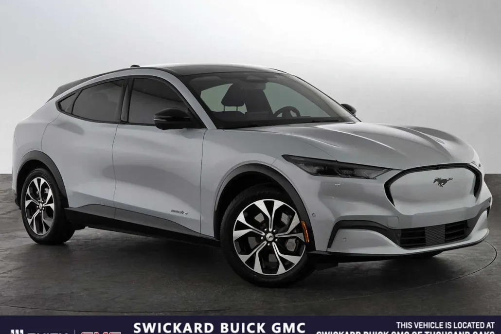 2023 Ford Mustang Mach-E Premium photo 1