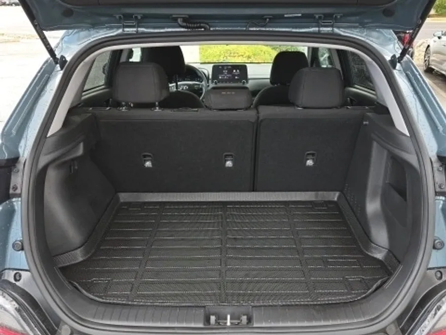 2023 Hyundai Kona SEL photo 1