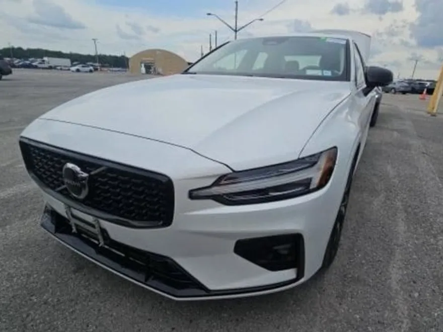 2024 Volvo S60 B5 Core photo 1