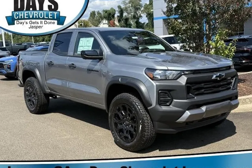 2026 Chevrolet Colorado Trail Boss photo 1