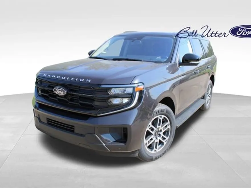 2025 Ford Expedition photo 1