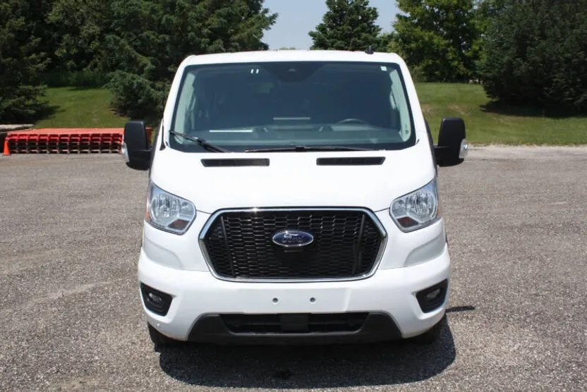 2022 Ford Transit XLT photo 1