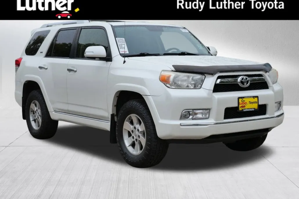 2013 Toyota 4Runner SR5 4WD photo 1