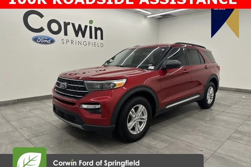 2023 Ford Explorer XLT photo 1