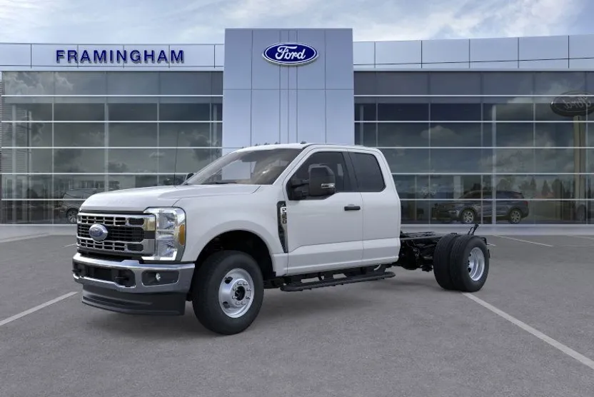 2025 Ford F-350 photo 1