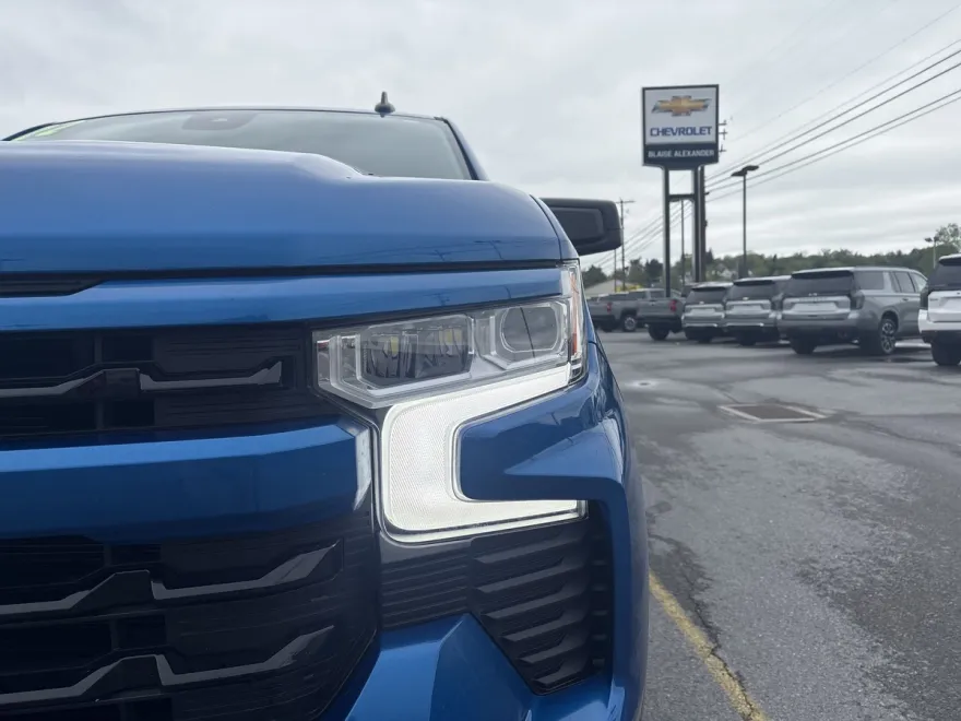 2022 Chevrolet Silverado 1500 RST photo 1