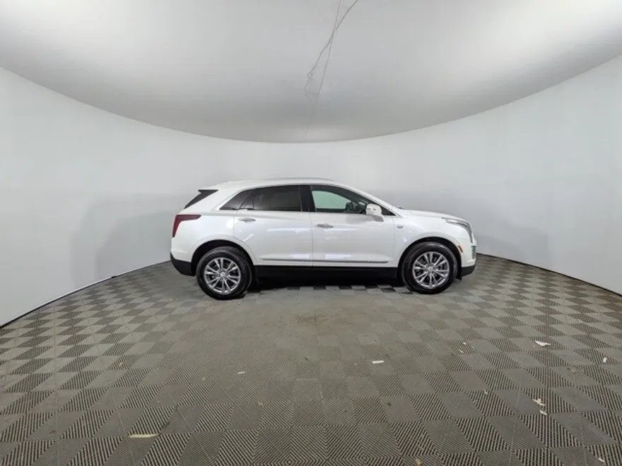 2023 Cadillac XT5 Premium Luxury photo 1
