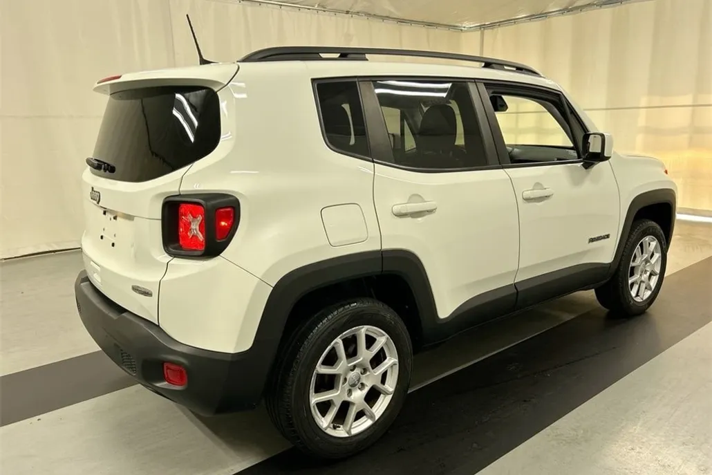 2019 Jeep Renegade Latitude photo 1