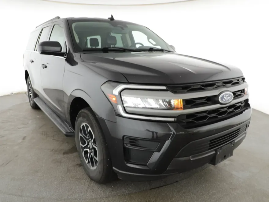 2024 Ford Expedition MAX XLT photo 1