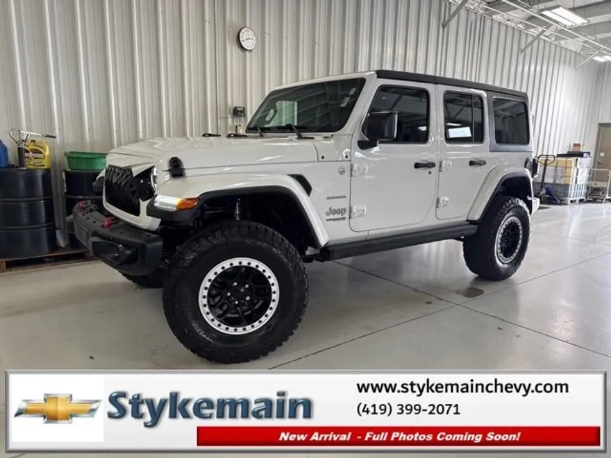2018 Jeep Wrangler Unlimited Sahara photo 1