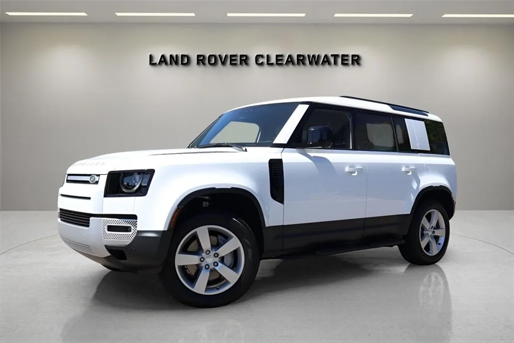 2025 Land Rover Defender 110 S photo 1