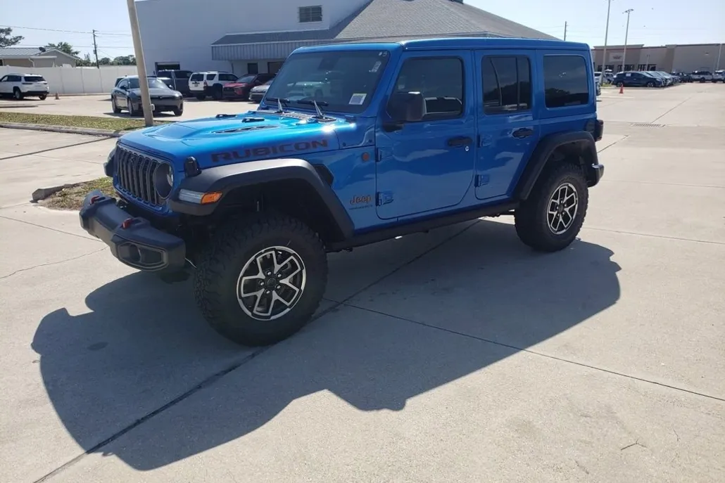 2025 Jeep Wrangler Rubicon photo 1