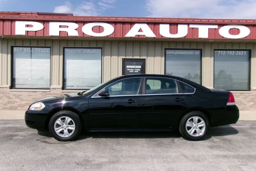 2013 Chevrolet Impala LS photo 1