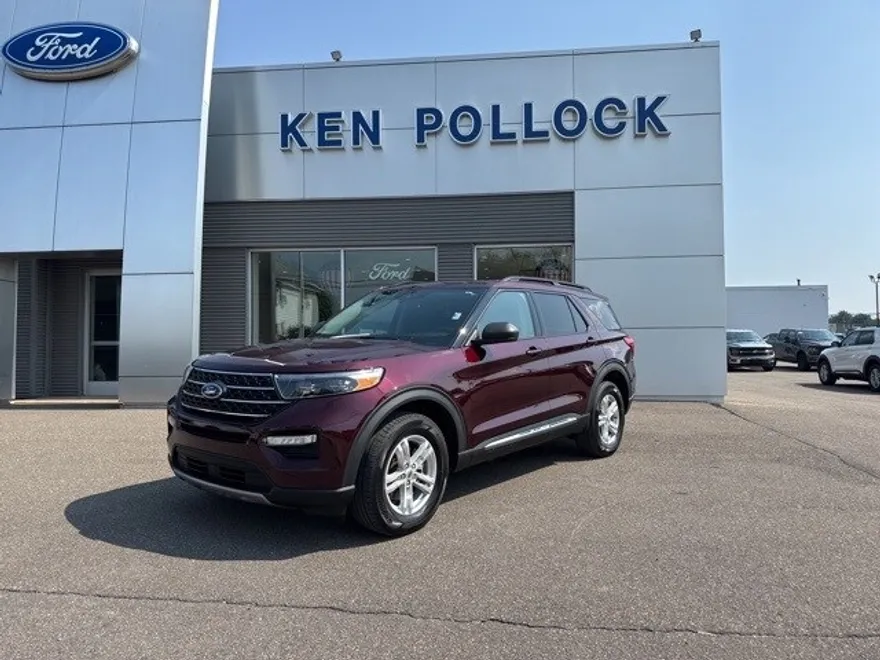 2022 Ford Explorer XLT photo 1