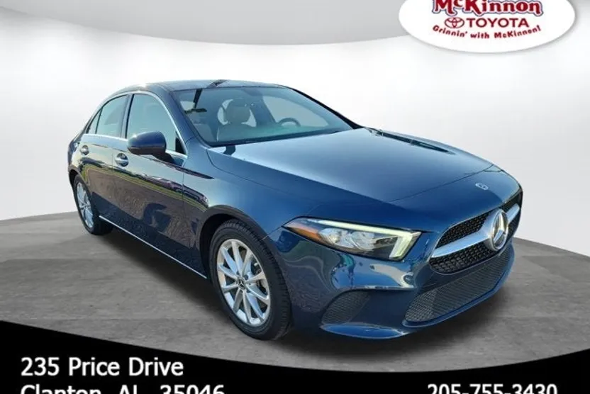 2022 Mercedes Benz A 220 photo 1