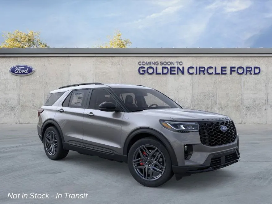 2025 Ford Explorer ST-Line photo 1