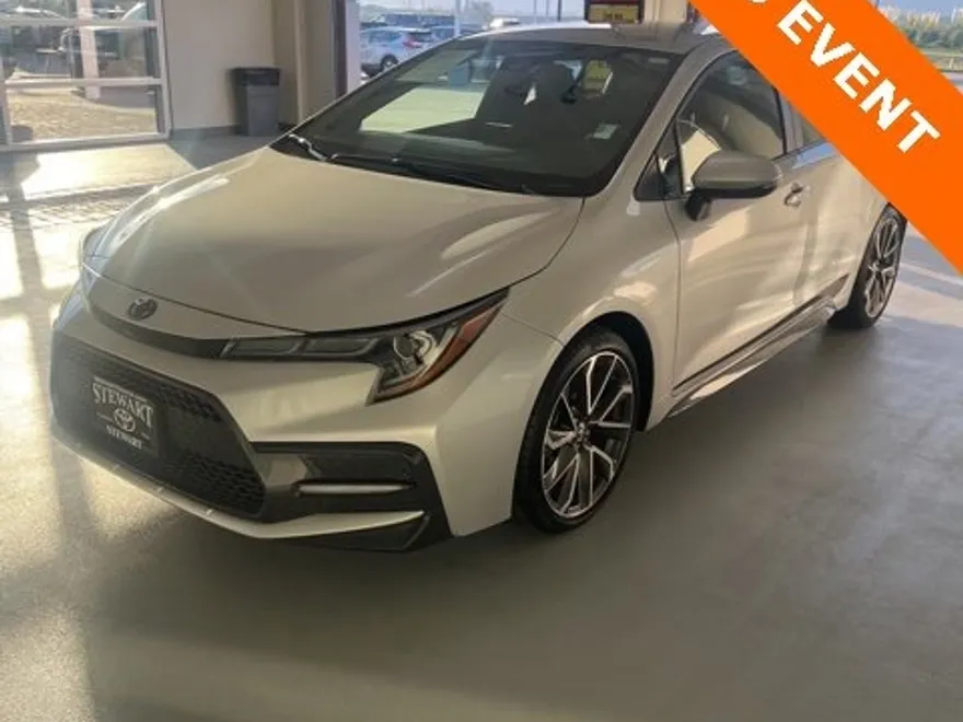 2022 Toyota Corolla SE photo 1