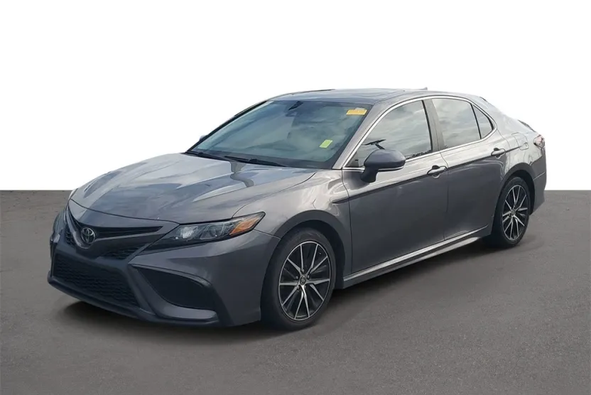 2021 Toyota Camry SE photo 1