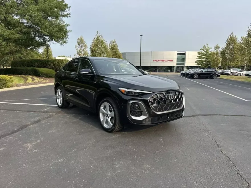 2025 Audi Q5 2.0T Premium Plus photo 1
