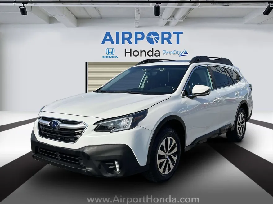 2022 Subaru Outback Premium photo 1