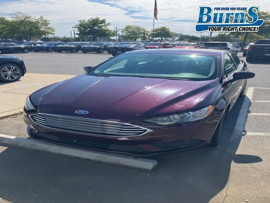 2017 Ford Fusion SE photo 1