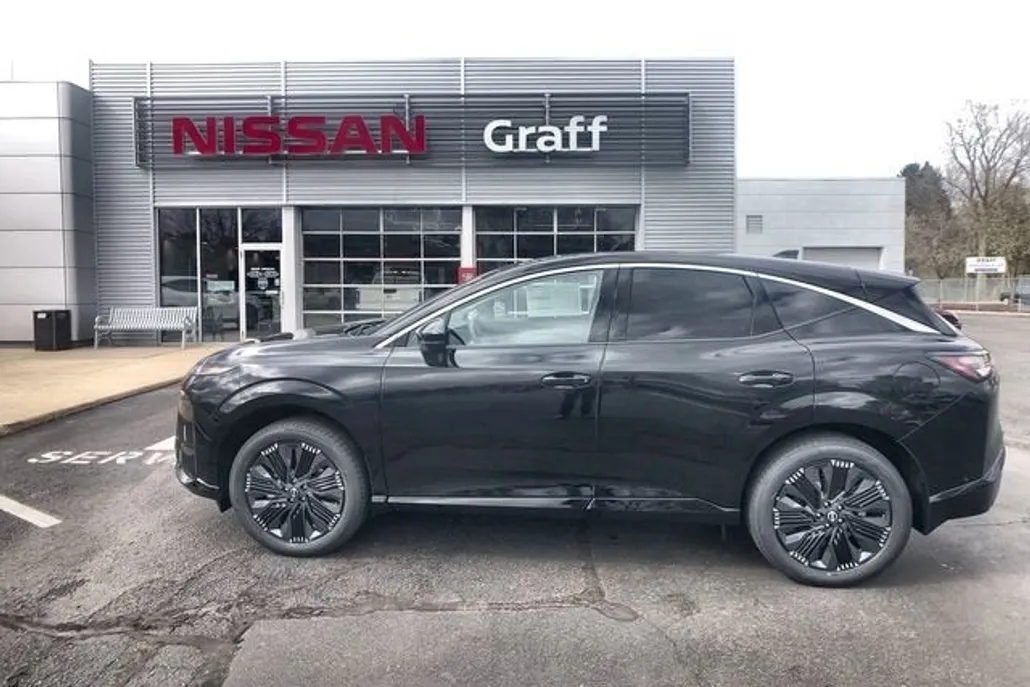 2025 Nissan Murano Platinum photo 1