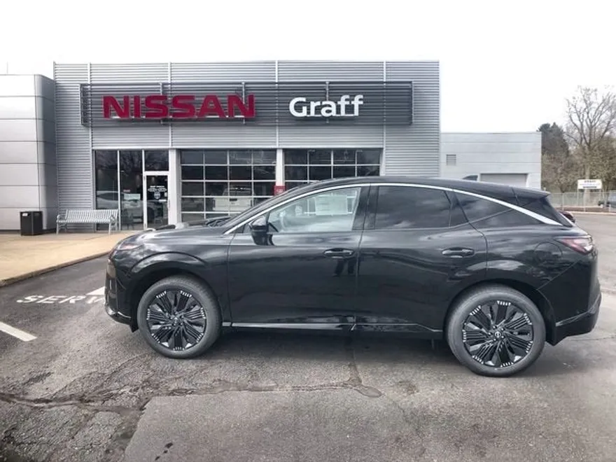 2025 Nissan Murano Platinum photo 1
