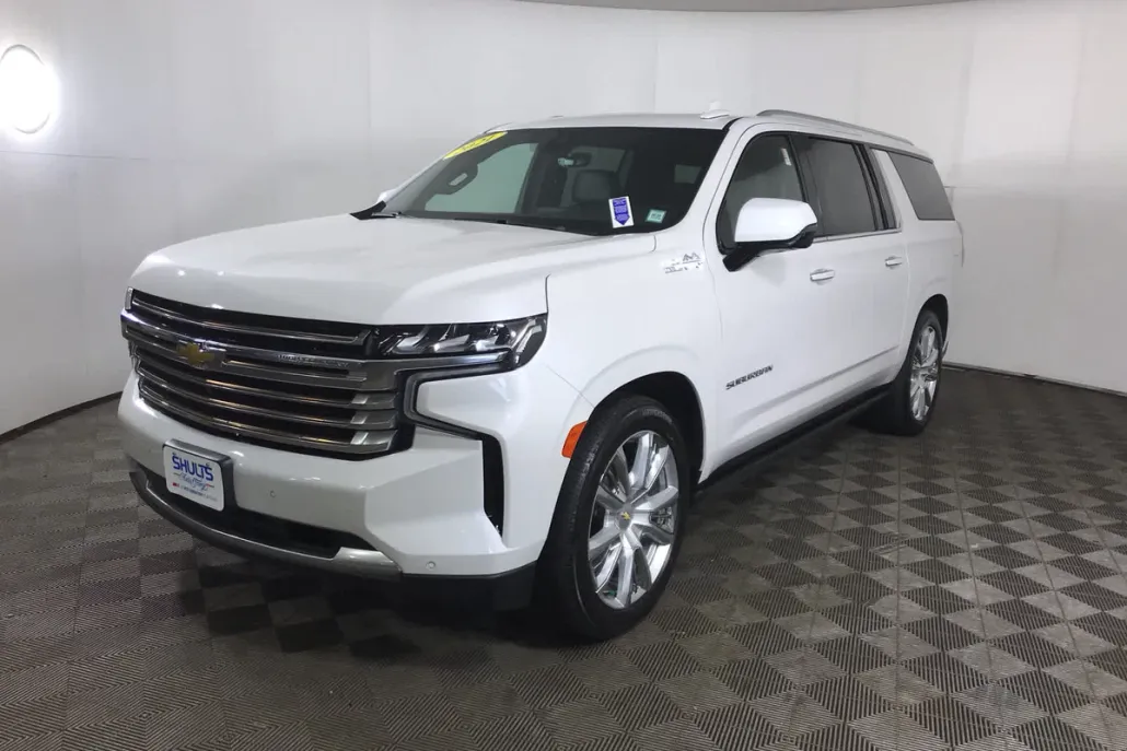 2021 Chevrolet Suburban High Country photo 1