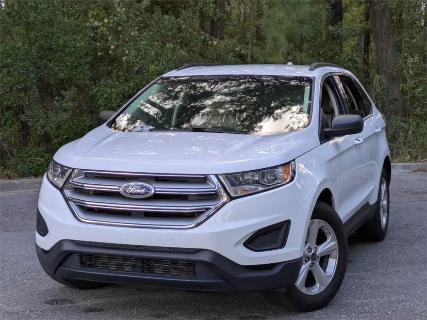 2017 Ford Edge SE Sport photo 1
