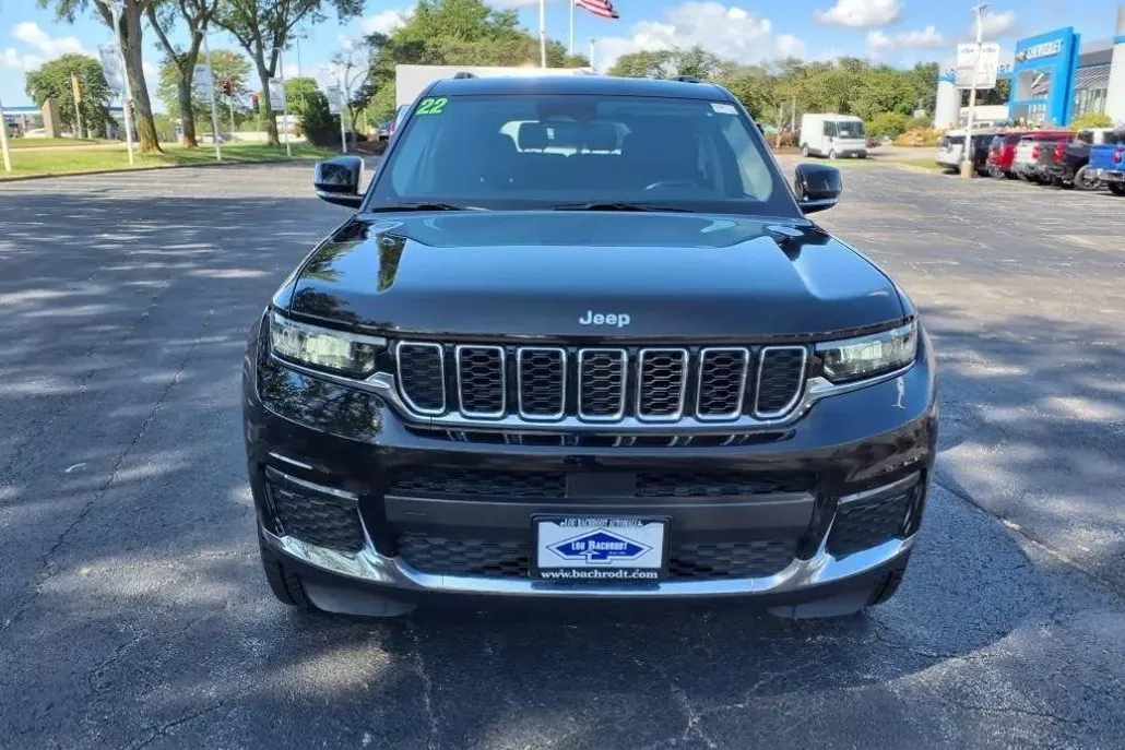 2022 Jeep Grand Cherokee Limited photo 1