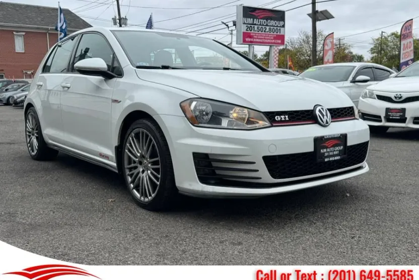 2016 Volkswagen Golf GTI SE photo 1