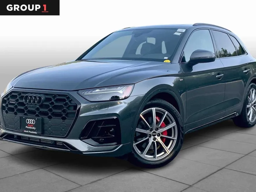 2024 Audi Q5 S line Prestige photo 1