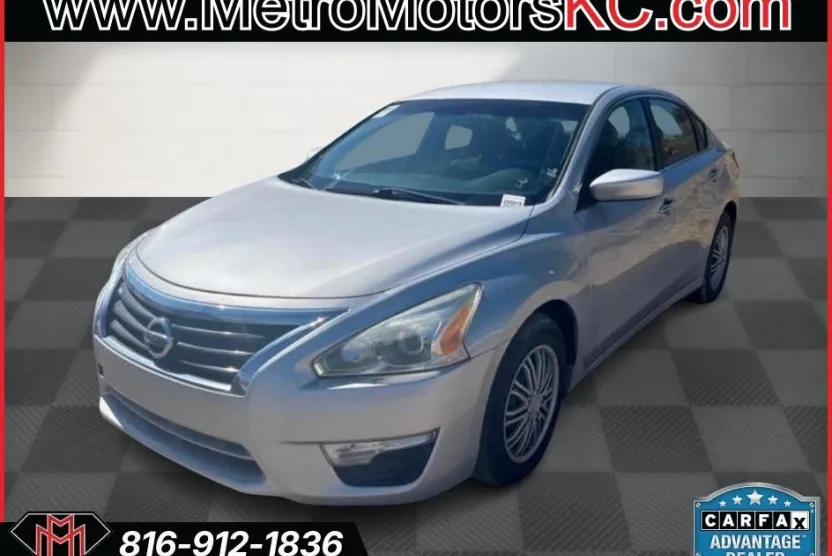 2015 Nissan Altima 2.5 S photo 1