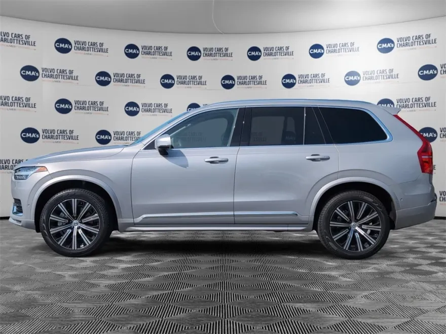 2025 Volvo XC90 Plus photo 1