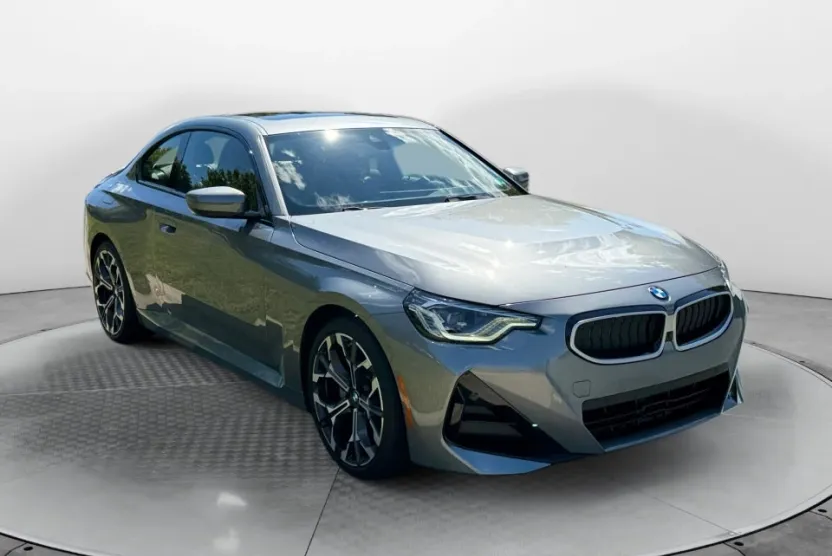 2025 Bmw 230i xDrive photo 1