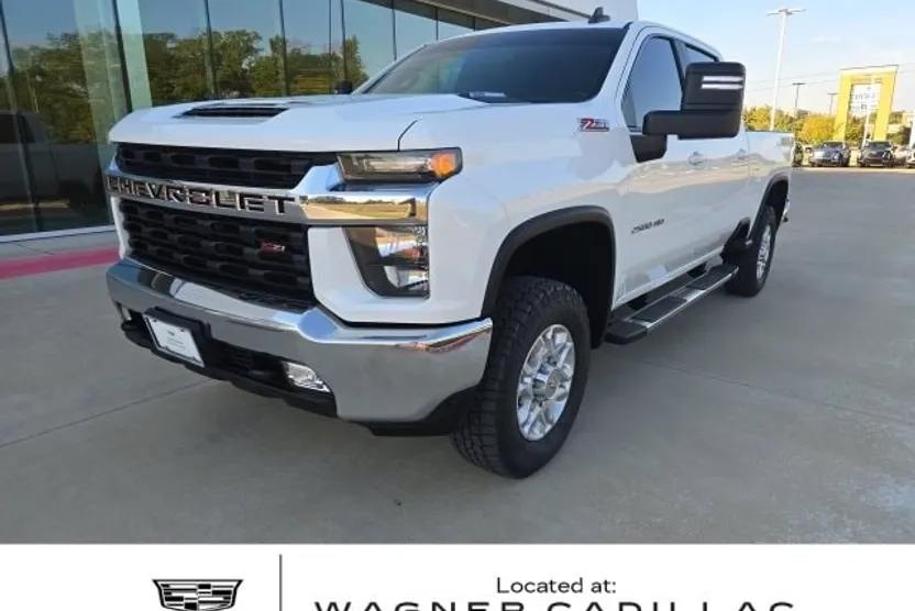 2022 Chevrolet Silverado 2500HD LT photo 1