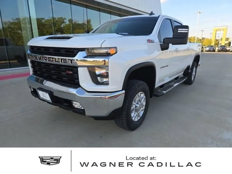 2022 Chevrolet Silverado 2500HD LT photo 1