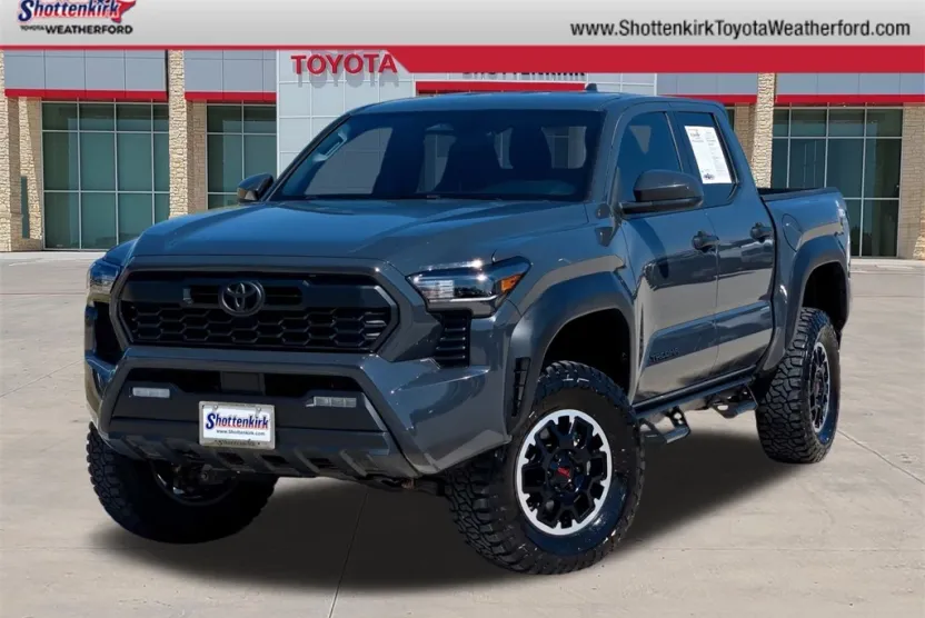 2024 Toyota Tacoma TRD Off-Road photo 1