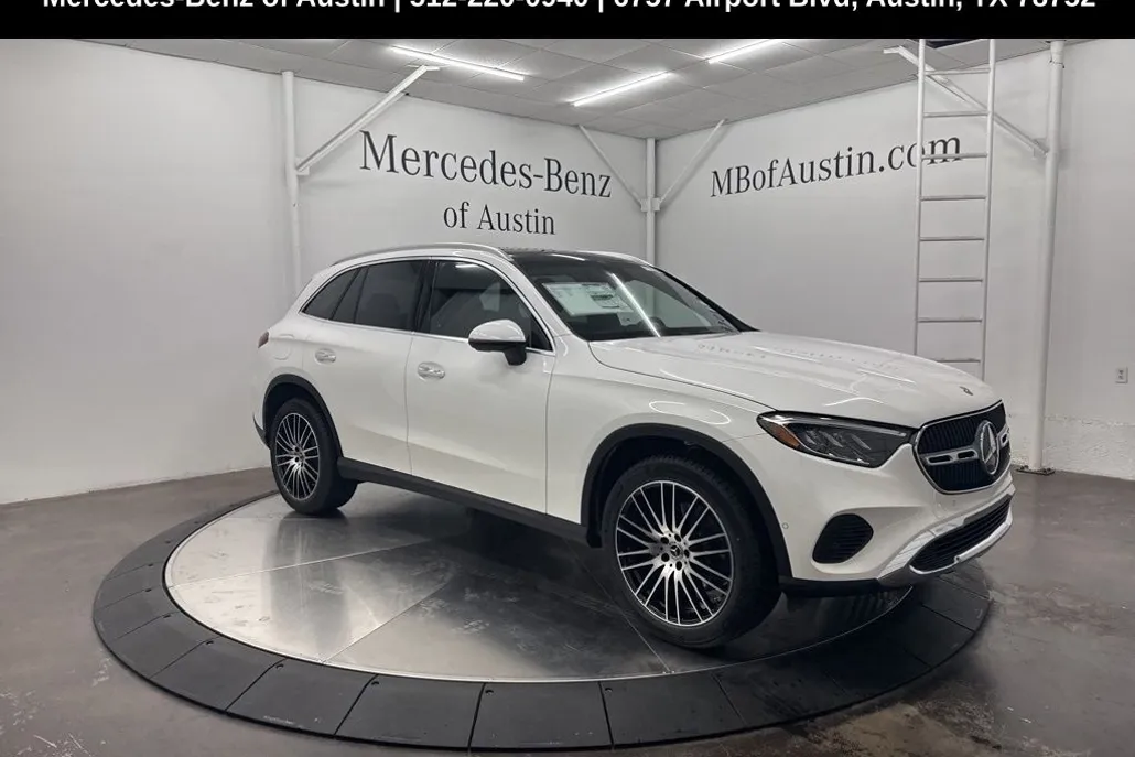2026 Mercedes Benz GLC 300 photo 1