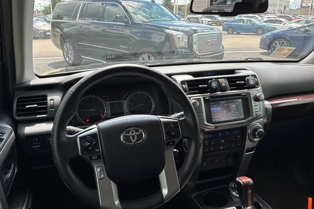2018 Toyota 4Runner Limited 4WD photo 1
