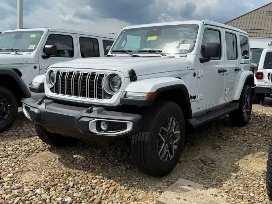 2025 Jeep Wrangler Sahara photo 1