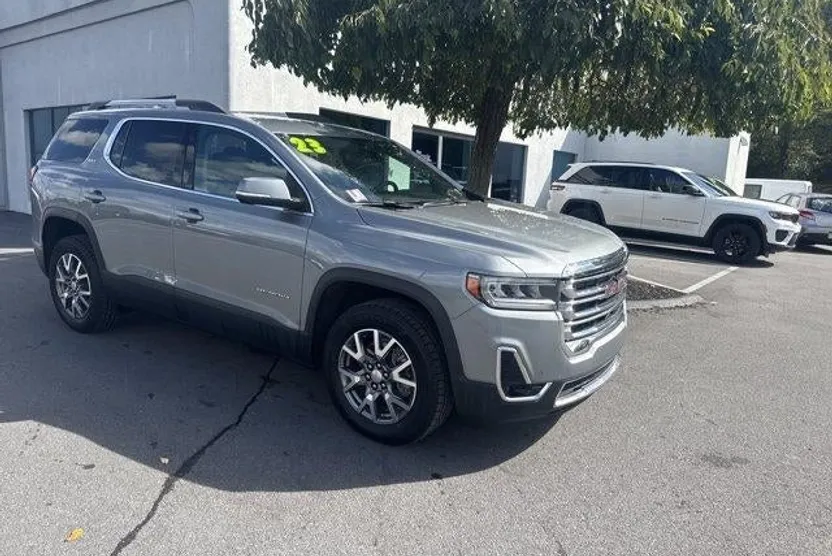 2023 Gmc Acadia SLT photo 1
