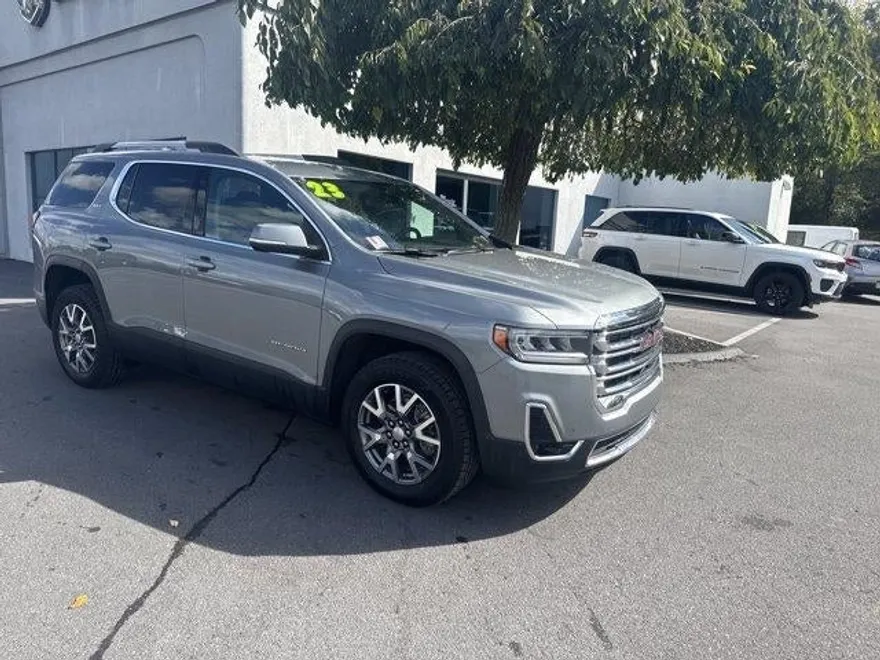 2023 Gmc Acadia SLT photo 1
